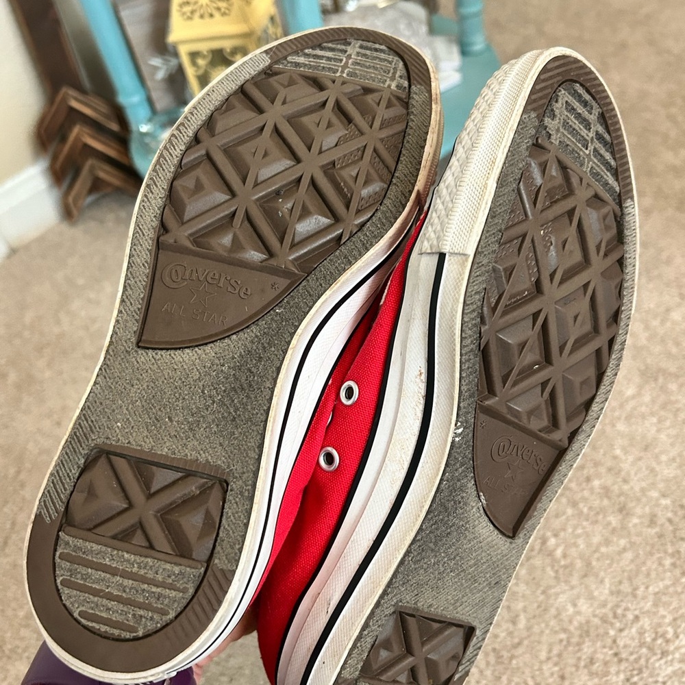 Red Canvas Converse Chuck Taylor All Star Low Top Speakers Size W 7.5 M 5.5 - Picture 5 of 6